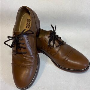 Johnston & Murphy Boy’s Conard Cap Toe Oxfords Dress Shoes Youth Size 4, leather